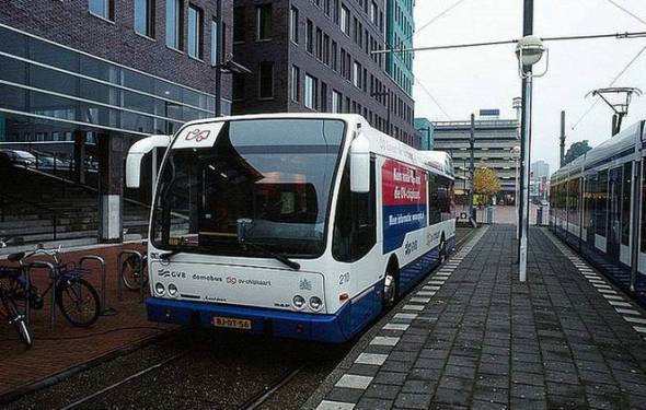 2025 он гэхэд Амстердам хот нийтийн тээврийн бүх автобус цахилгаанаар ажиллах гэнэ. Эх сурвалж: http://www.treehugger.com/public-transportation/amsterdam-buses-all-electric-2025.html 